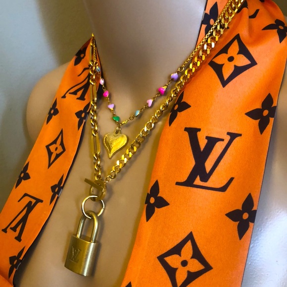 Repurposed Aunthentic Louis Vuitton gold brass padlock🔥 - Picture 2 of 7